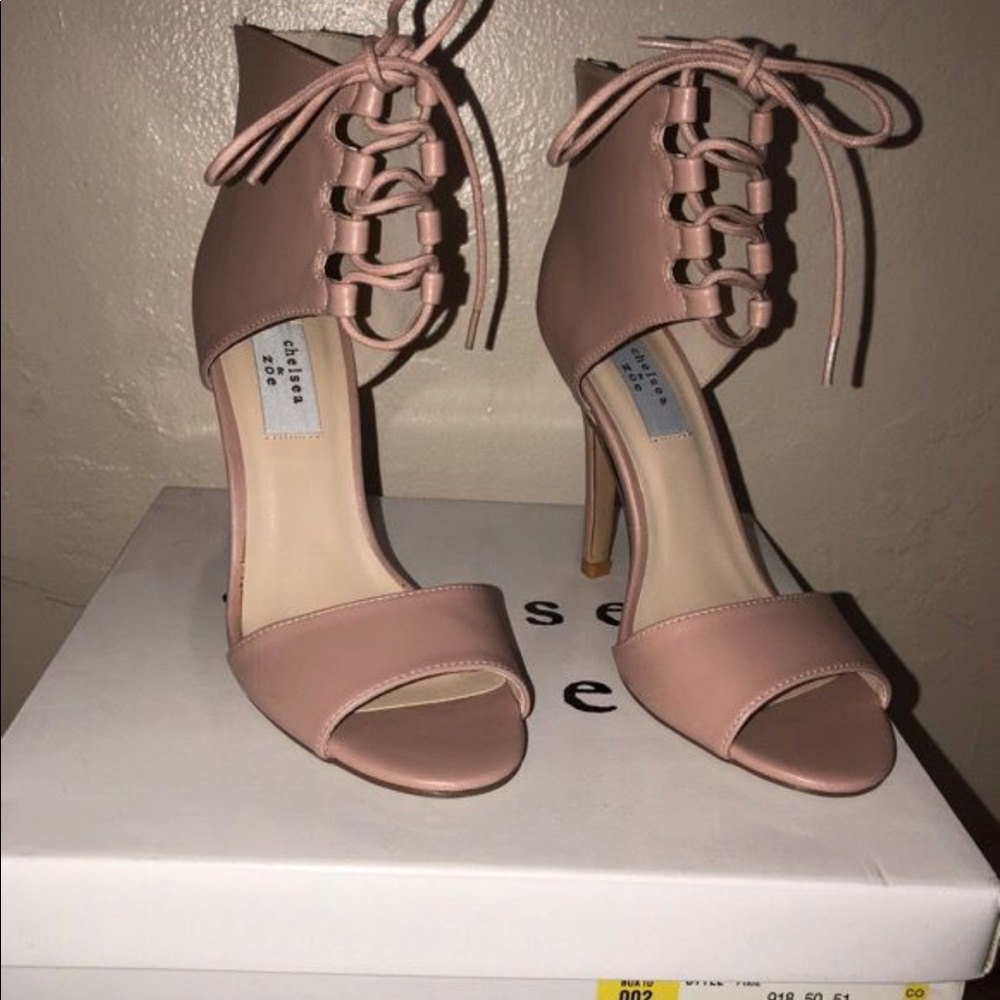 Brand new nude heels by Chelsea & Zoe